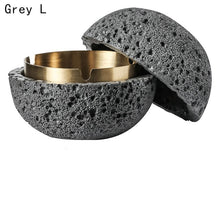 Lade das Bild in den Galerie-Viewer, Stainless steel ashtray
